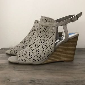 Carlos Santana Shoes - Carlos Santana Suede Wedges New Size 10 Carlos Santana Shoes - Carlos Santana Suede Wedges New Size 10
